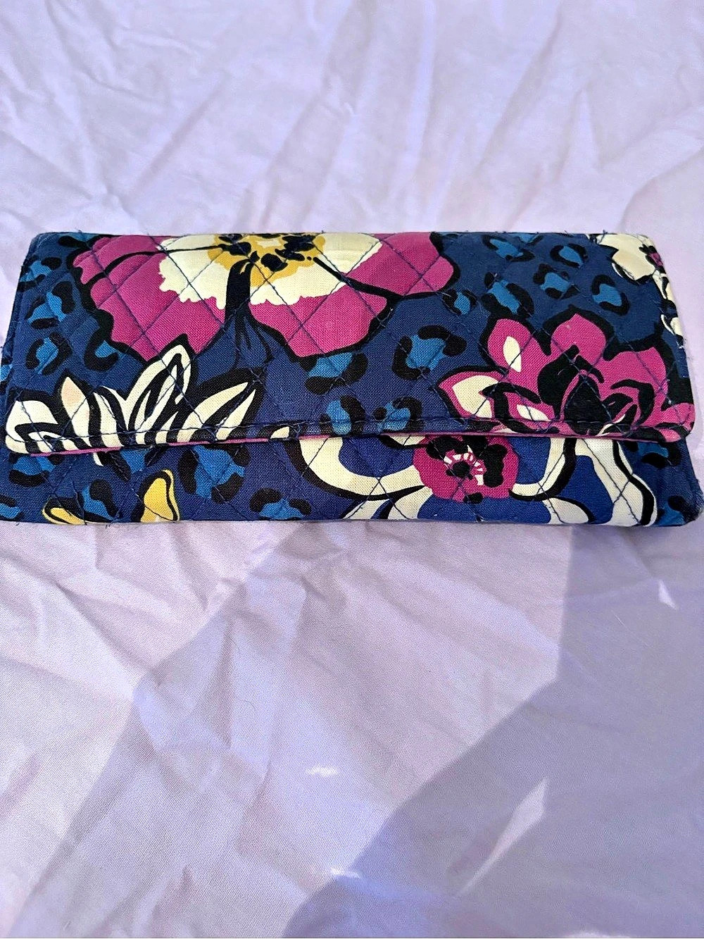 Vera Bradley Trifold Organizer Wallet in African Violet - Retired Pattern
